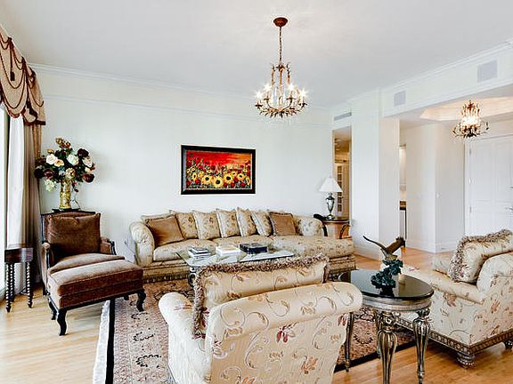 Living room bamboo flooring 
