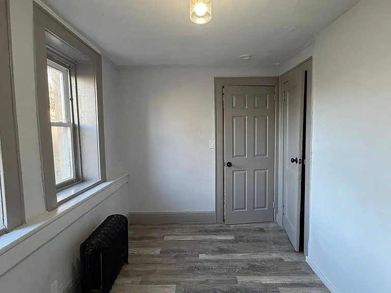 717 Arlington Ave #1DD — Photo 4