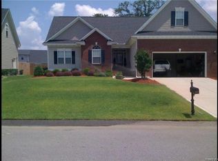 4017 Whisper Wood Dr, Fayetteville, NC 28306