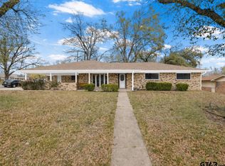 401 Hickory St, Mount Pleasant, TX 75455