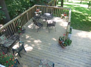 27 Maple Ridge Dr, Farmington, CT 06032