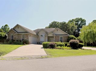 7 Charing Dr, Bella Vista, AR 72714