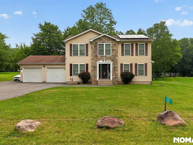 122 Saw Mill Rd — Photo 1