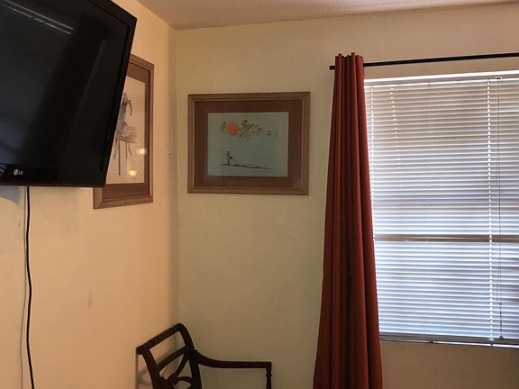 4th image of 3725 Armitage Ave