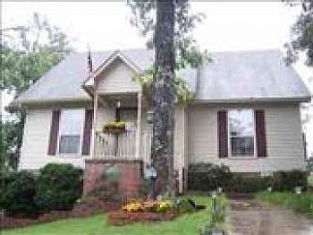 2nd image of 21 Garden Oaks Dr