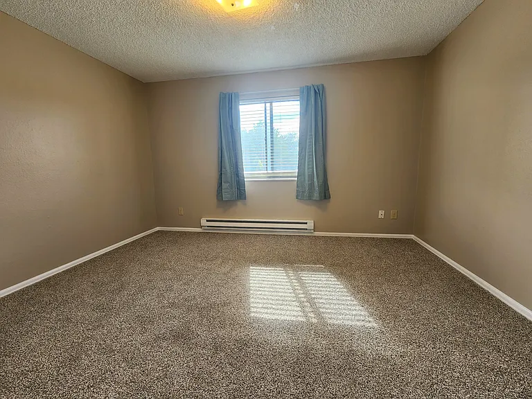 53 Castle Royal Dr — Photo 9