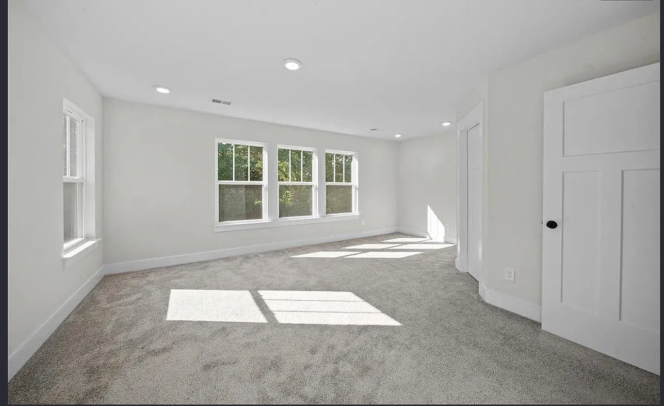 1085 Millison Place - 1 — Photo 3