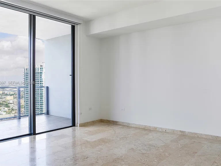 68 SE 6th St #3908 — Photo 13