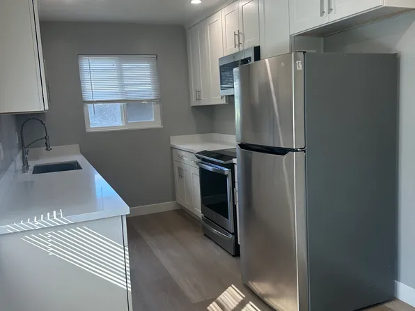 152 Carlton Ave APT 3, Los Gatos, CA 95032