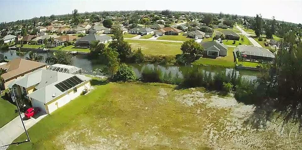1st image of 3411 SW 15th Pl