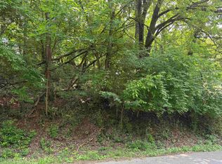 Chestnut St, Vinton, VA 24179