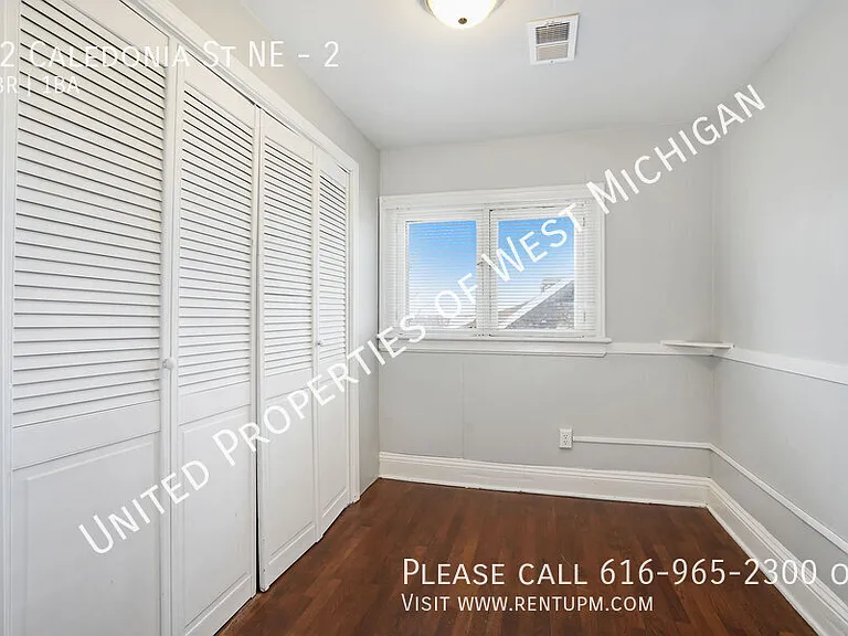 42 Caledonia St NE #2 — Photo 7