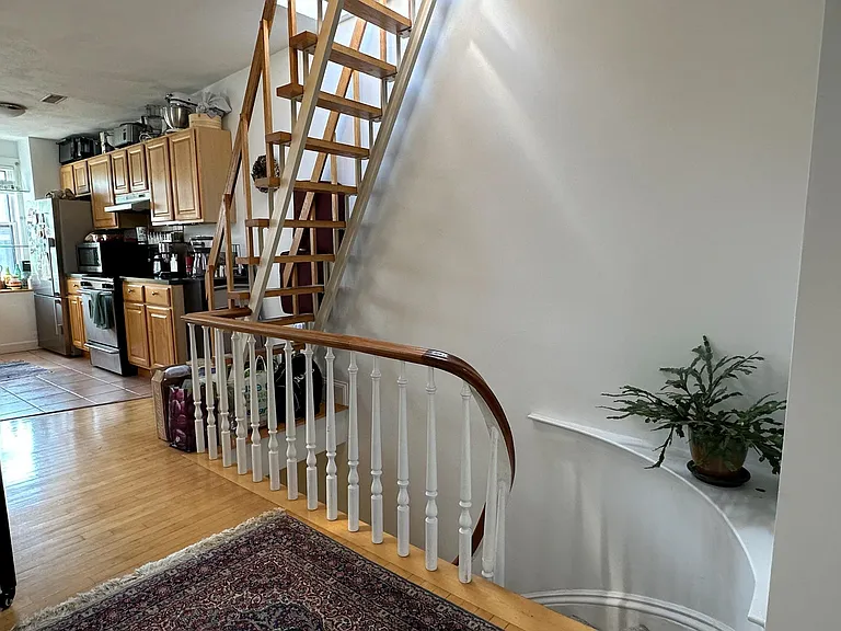33 Holyoke St — Photo 4