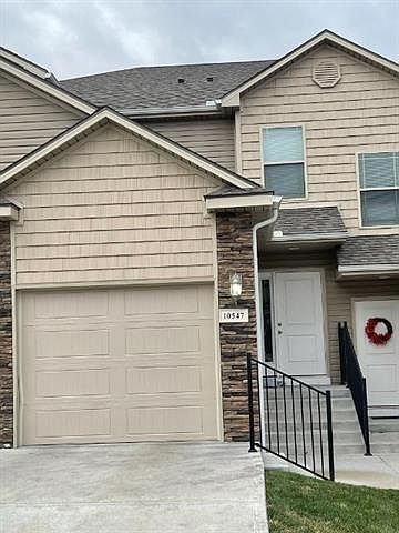 1st image of 10547 Clubhouse Dr
