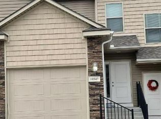 10547 Clubhouse Dr, Kansas City, KS 66109