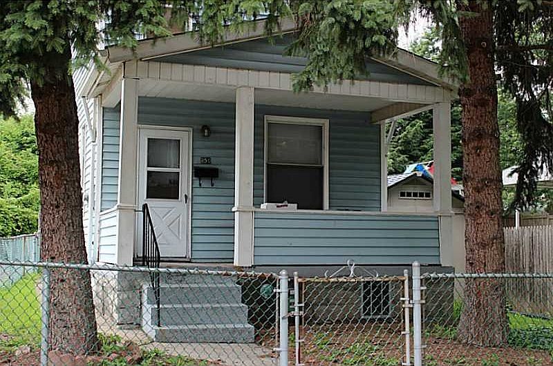 2nd image of 850 Hinnerman St