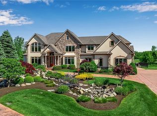 35 Pinegrove Ct, Elma, NY 14059