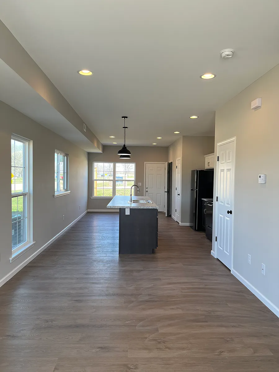 Open Floor Plan - 6733 Parkside Pl #B