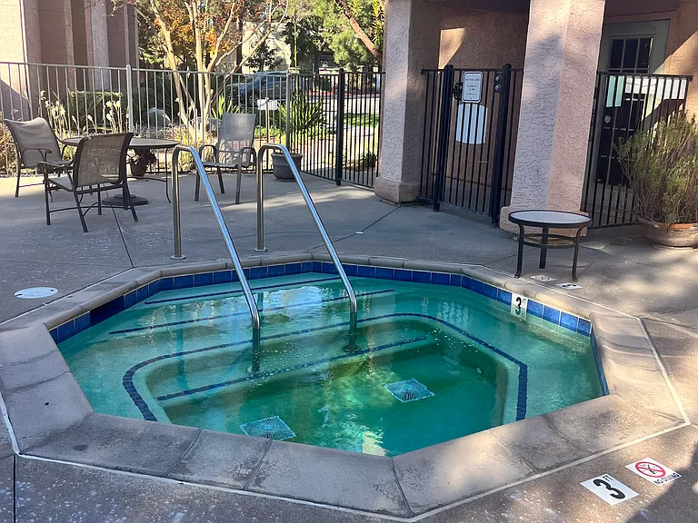 12083 Alta Carmel Ct #31 — Photo 22