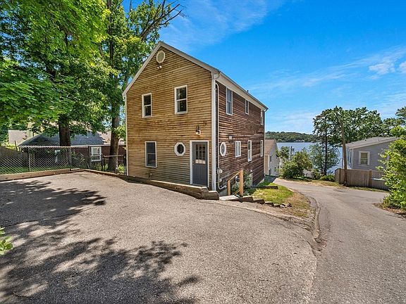 3rd image of 11 Beech Ln