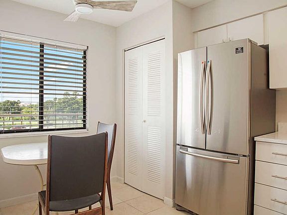 3rd image of 14426 Amberly Ln APT 402