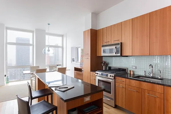 Rented by SP Realty | media 9