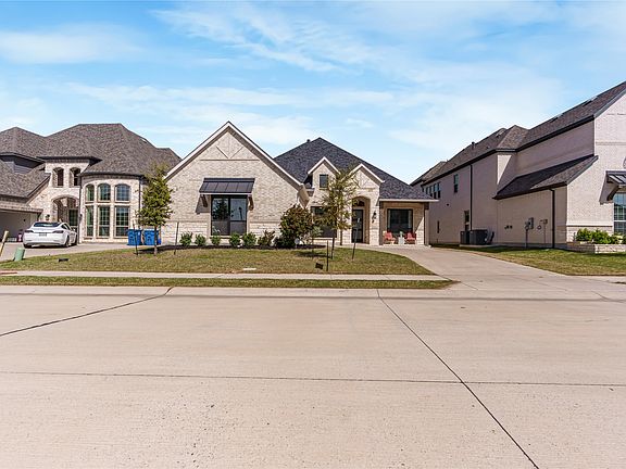 2nd image of 2316 Topaz Dr