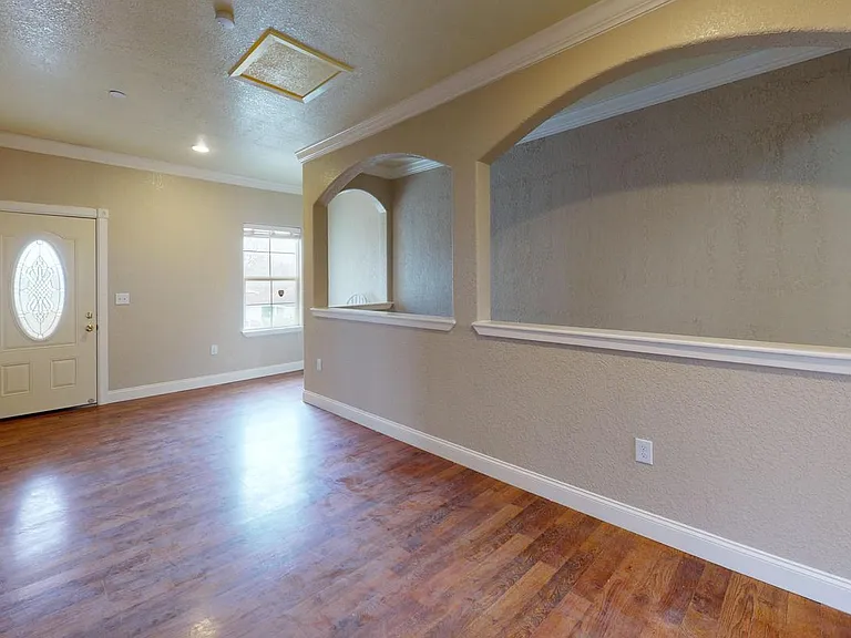 7559 Glen Mont Dr — Photo 9