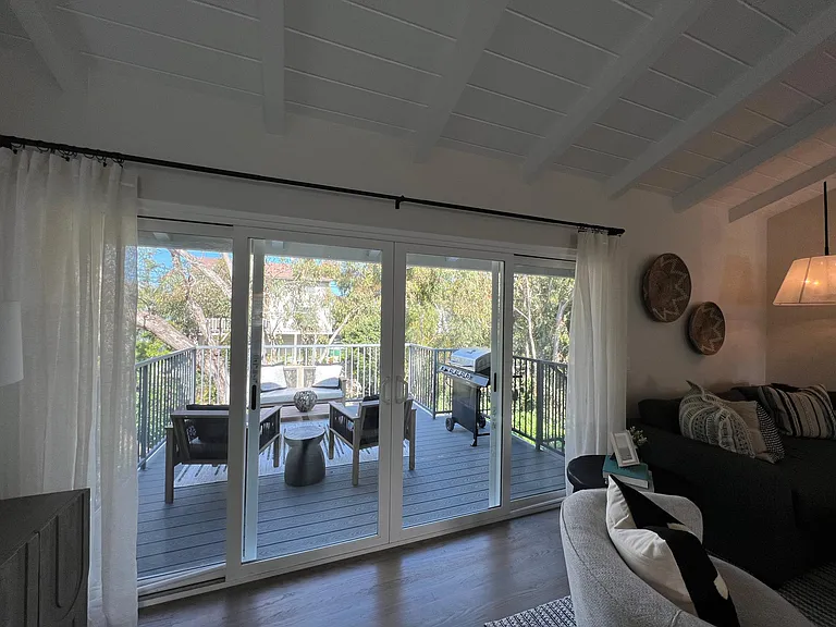 150 Loma Ln — Photo 15