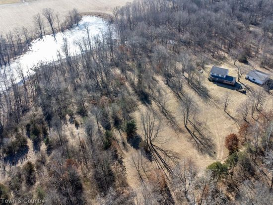 5427 Oak Grove Rd, Howell, MI 48855