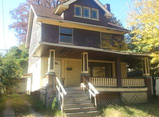 1144 Parkwood Dr, Cleveland, OH