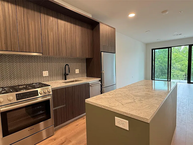 2209 S 1st St #322 — Photo 17