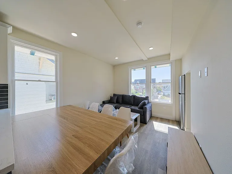 2712 Menlo Ave — Photo 15