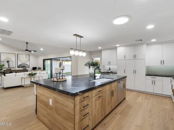 1413 E SAN MIGUEL Avenue, Phoenix, AZ 85014