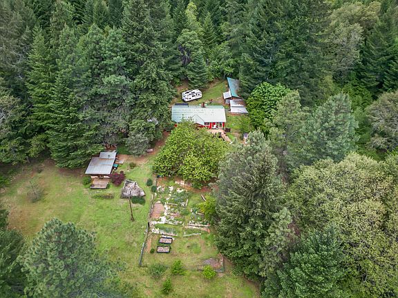 3rd image of 181 Brimstone Rd