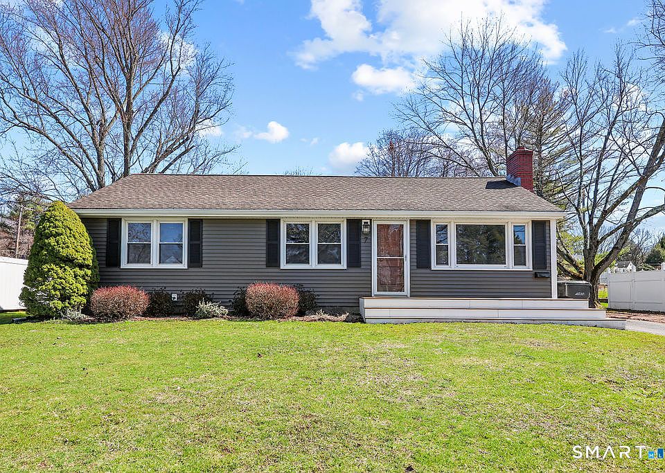 1st image of 7 Farmstead Lane