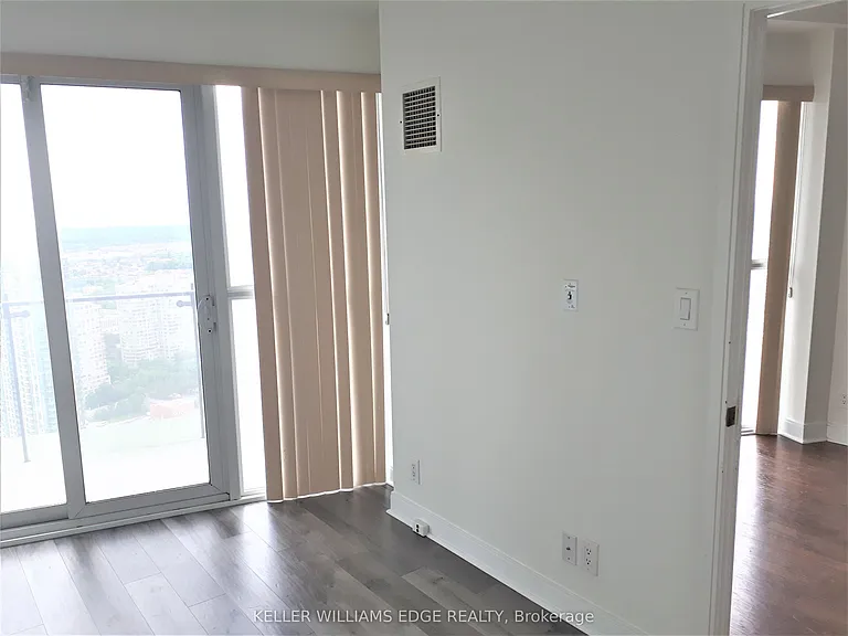50 Absolute Ave E #3906 — Photo 14
