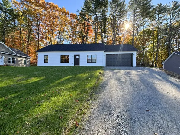 11 Car-Ty Court, Lewiston, ME 04240