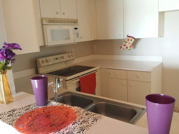 2nd image of 5590 NW 61st St APT 832