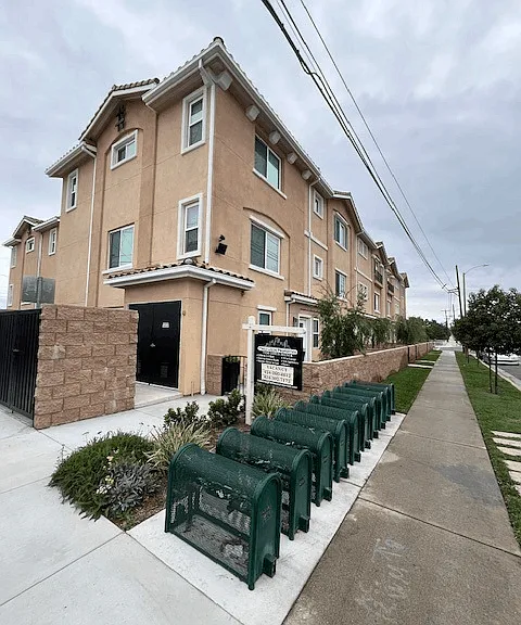 7250 Lotus Ave — Photo 1
