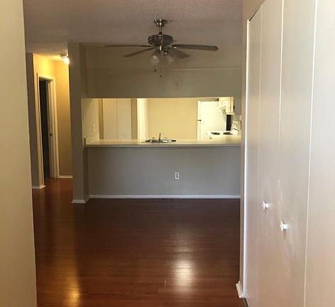 4th image of 640 Kenwick 203 Cir