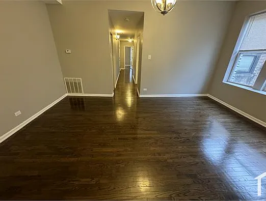 3 bed, $2,249 — Photo 4