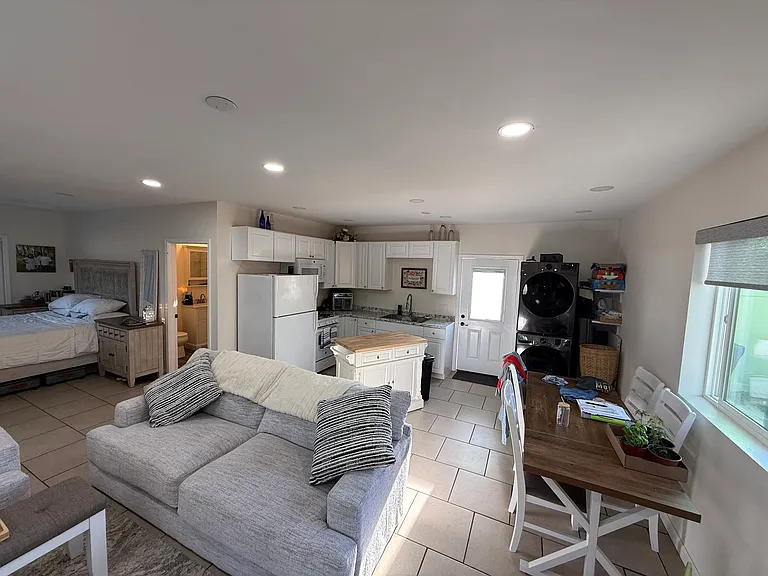 15730 Washington St #1 — Photo 8