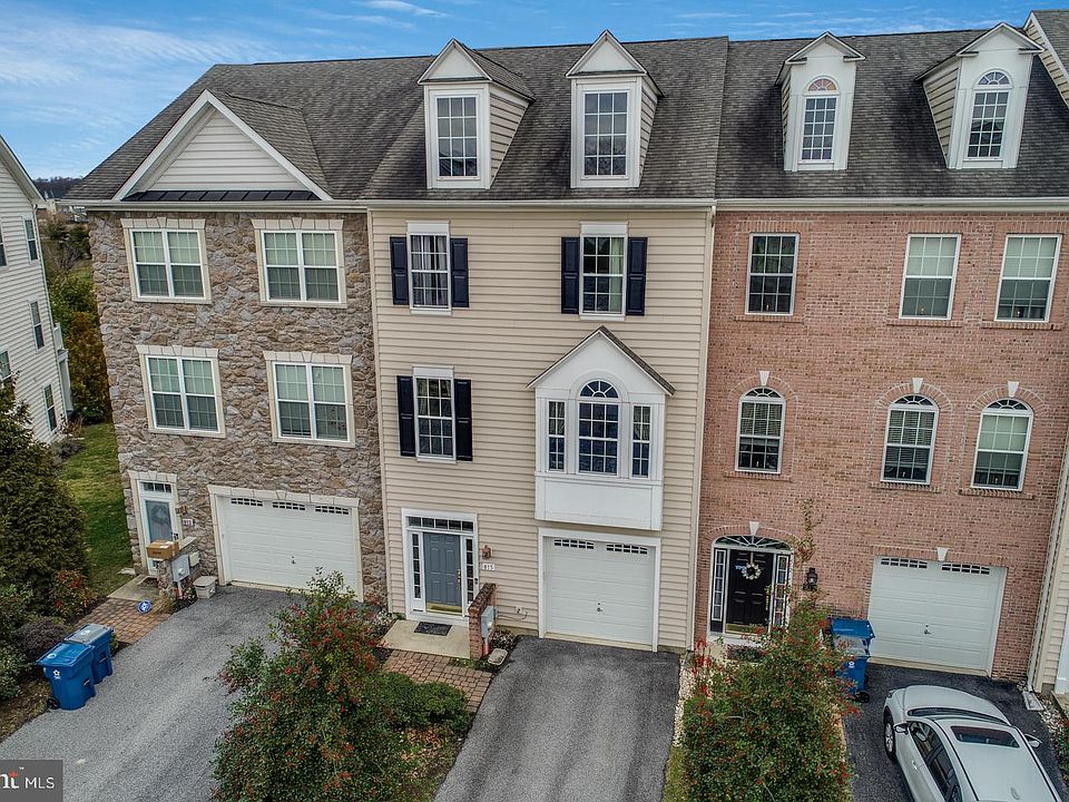 2nd image of 815 Hubbel Ave