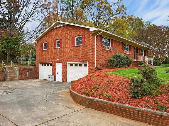 3rd image of 113 Green Valley Rd