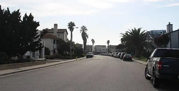 2 bed, $3,000 — Photo 2