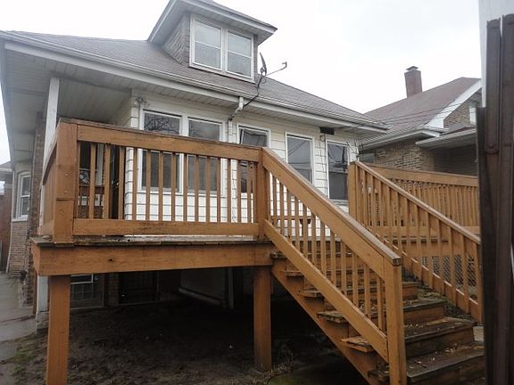 4th image of 7542 S Crandon Ave