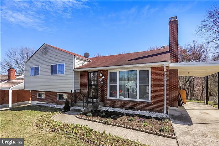 2611 Lackawanna St photo 1