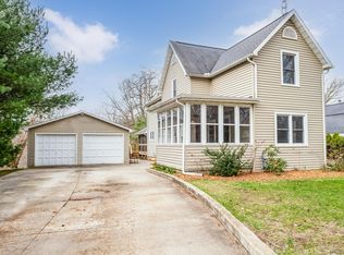 1824 River Bluff St, Niles, MI 49120