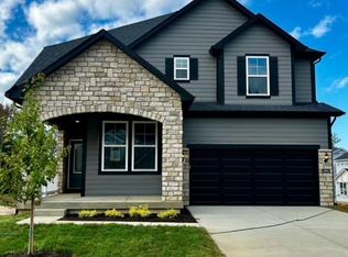 4504 Golden Eagle Dr, Louisville, KY 40245